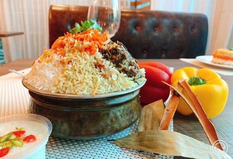 هتل Royal Inn Dhaka