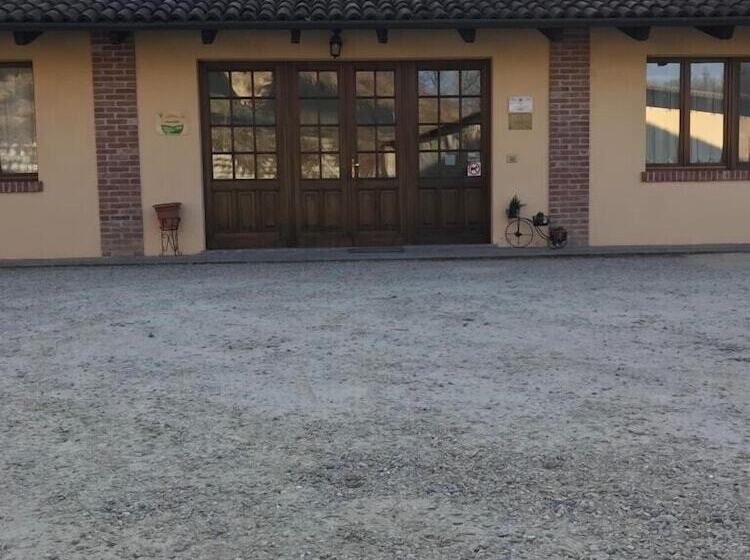 교외 호텔 Agriturismo Cascina Borio