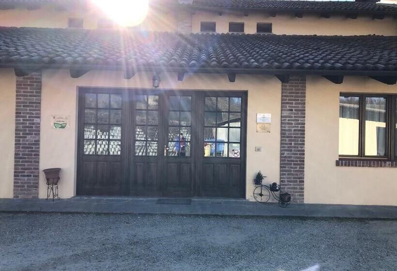 교외 호텔 Agriturismo Cascina Borio