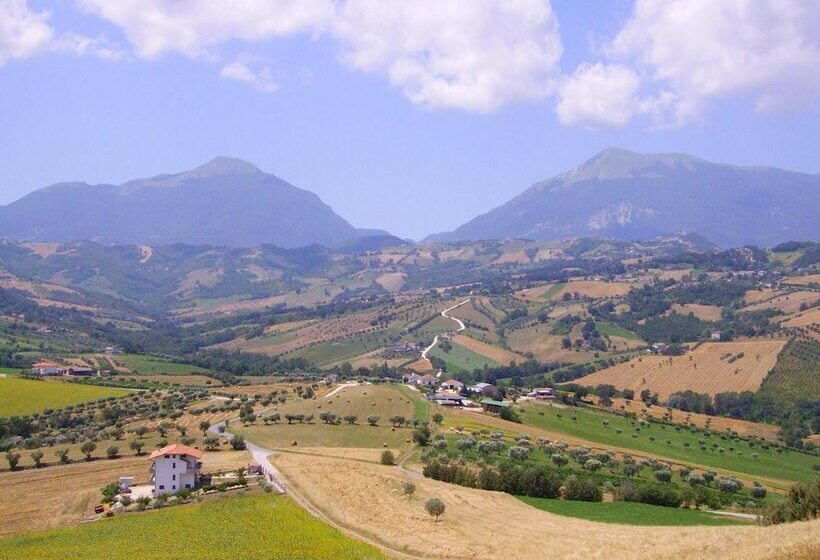 فندق ريفى Agriturismo Il Vecchio Carro