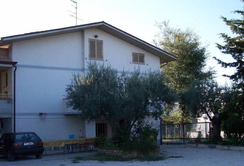 فندق ريفى Agriturismo Il Vecchio Carro