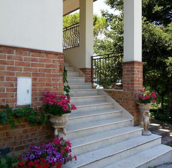 בית מלון כפרי Agriturismo Persichitti