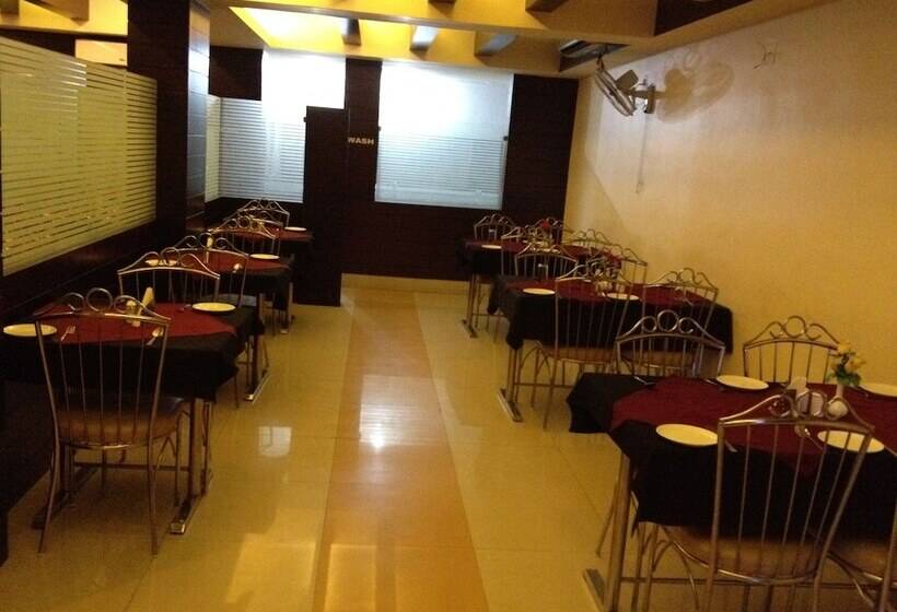 Hotel Siddharth Regency