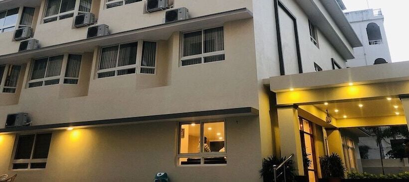 فندق Sree Parthi