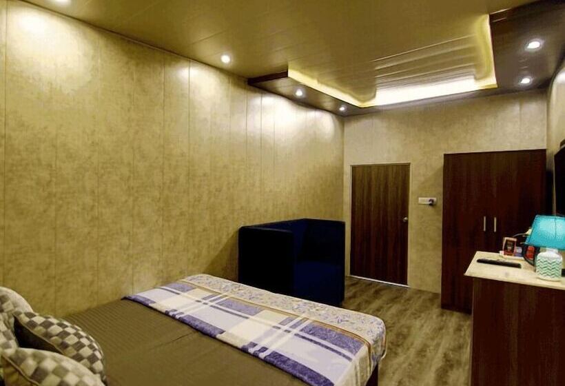 ホテル Stay At Kumbh