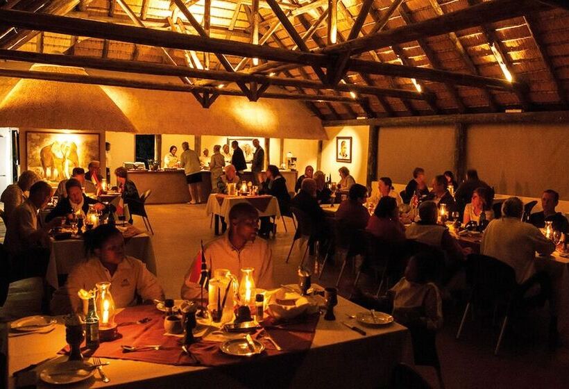 בית מלון כפרי Tembe Elephant Park Lodge