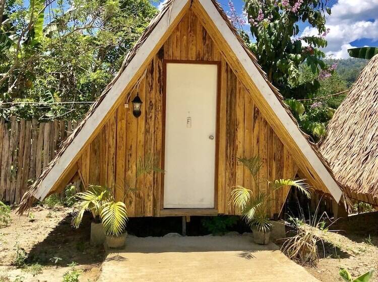 هتل Holiday Suites Port Barton