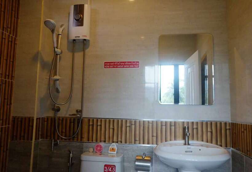 Отель Wang Tey Homestay Khiri Wong