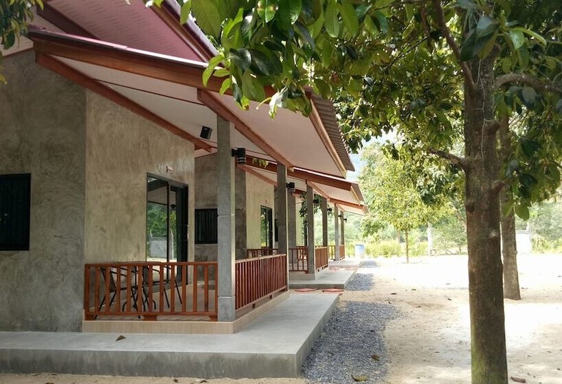 פנסיון Baan Keree Thara Khiri Wong