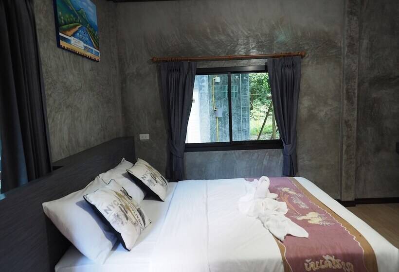 פנסיון Baan Keree Thara Khiri Wong