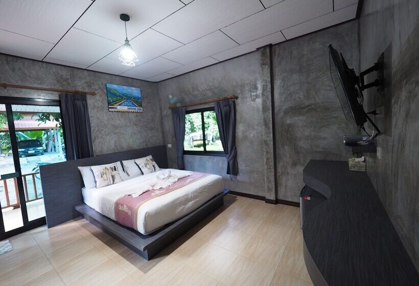 פנסיון Baan Keree Thara Khiri Wong