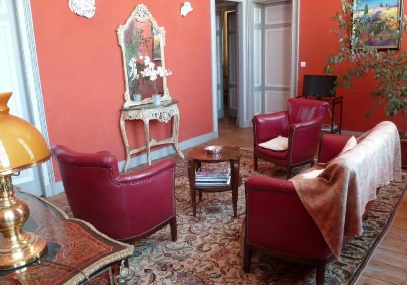 بنسيون Château Couloumey