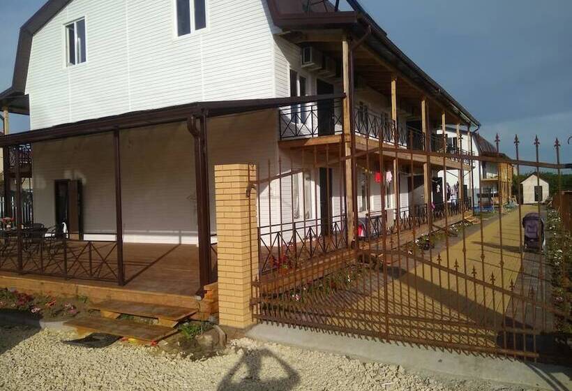 بنسيون Gostevoi Dom Cherepaha