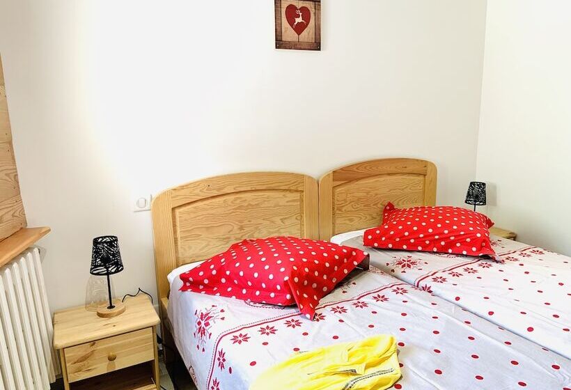 פנסיון Gîtes Coste Belle Et Costillon