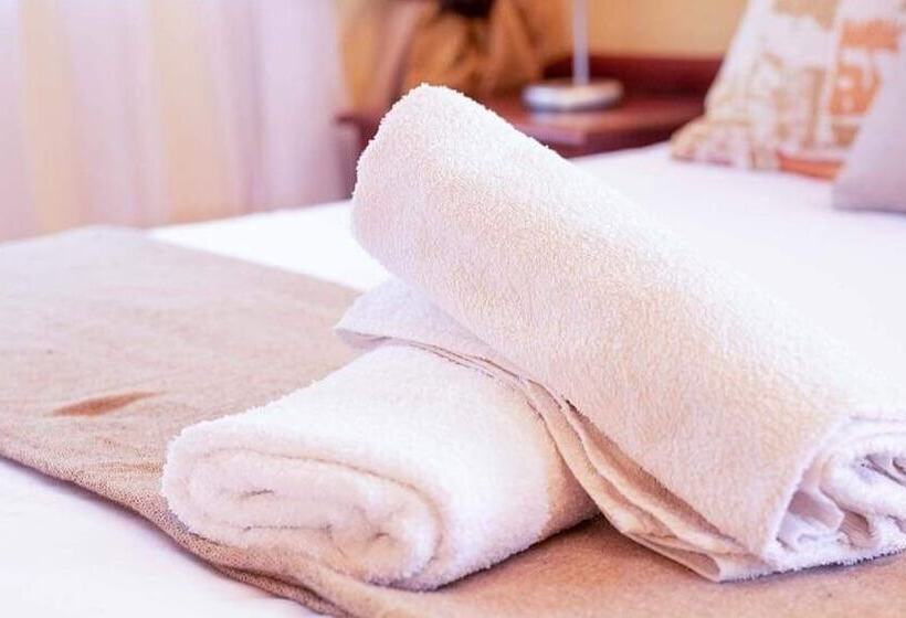 פנסיון Kwantulindawo Guesthouse Vryheid