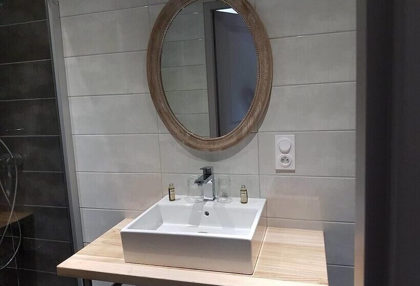 Пансион L Ecrin Du Lac