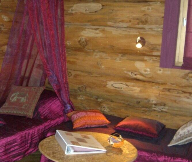 Пансион La Colline Aux Fustes