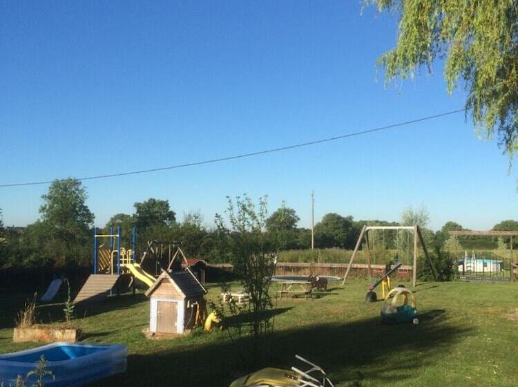 פנסיון Le Petit Moulin