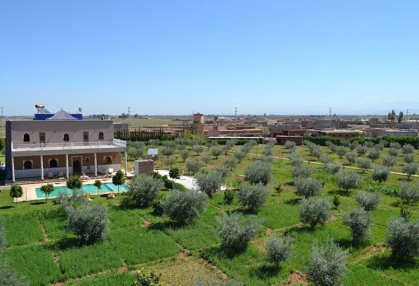 پانسیون L'ermitage Rouge