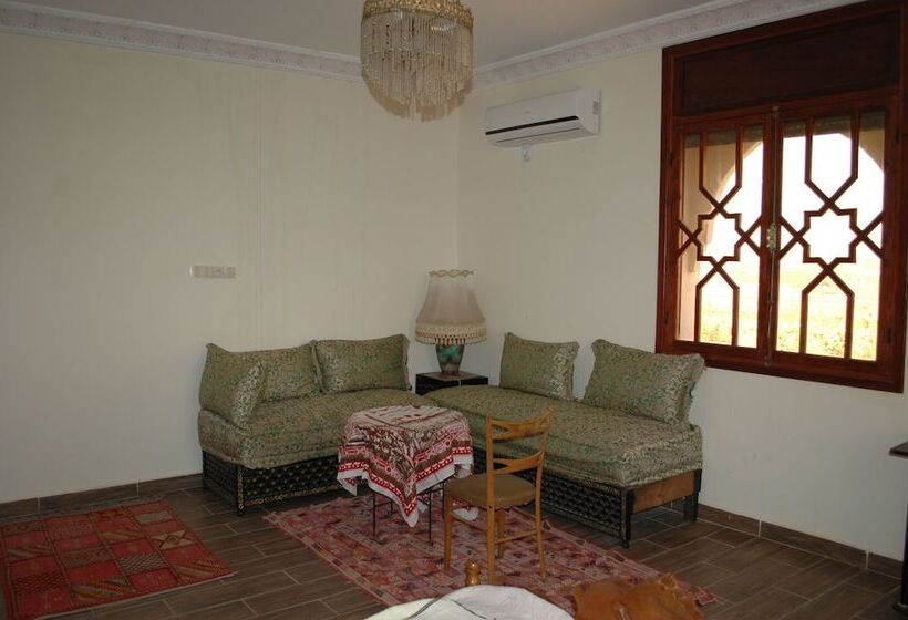 پانسیون L'ermitage Rouge