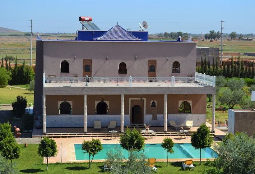 پانسیون L'ermitage Rouge