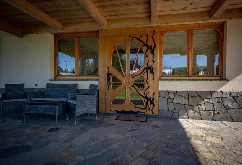 ペンション Podhalanski Dworek Z Jacuzzi