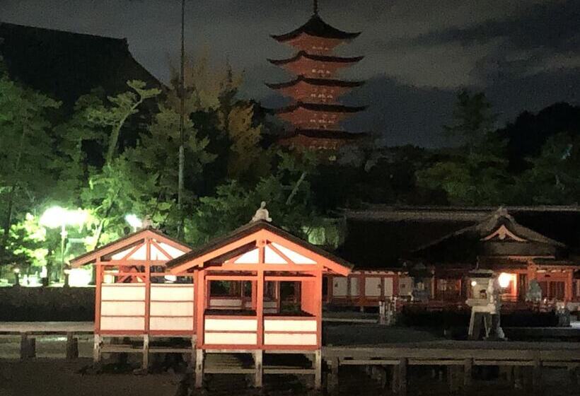 بنسيون Miyajima Machiya Hotel Shiomachi An