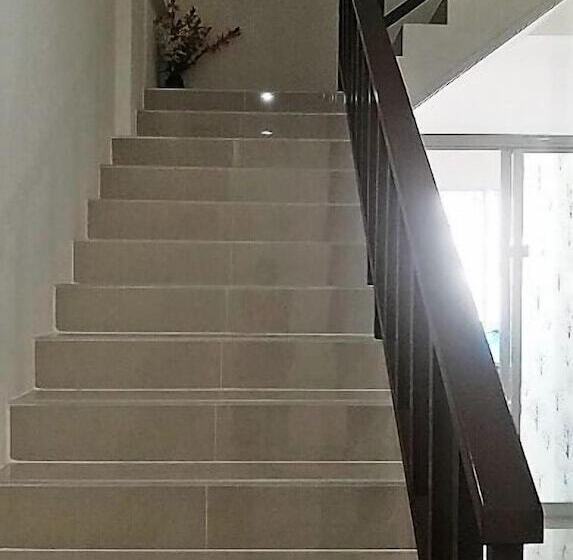 بنسيون Wecare Hostel Naiyang