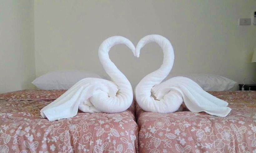 بنسيون Wecare Hostel Naiyang