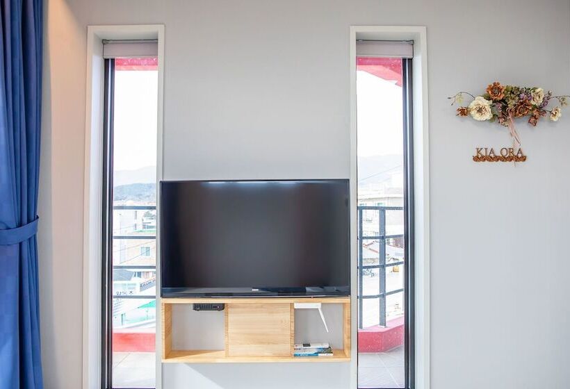 Pretty Queen Pension