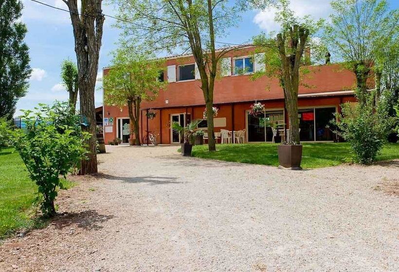 אתר נופש Le Hameau Des Genets