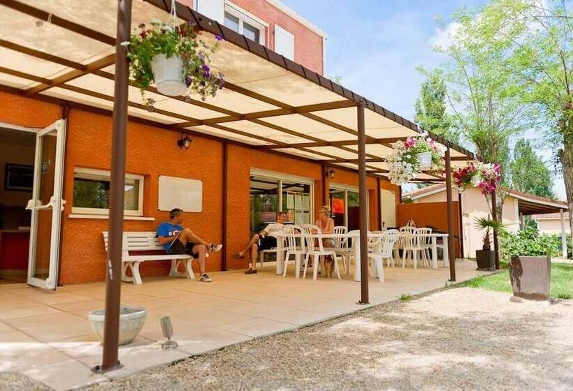 אתר נופש Le Hameau Des Genets