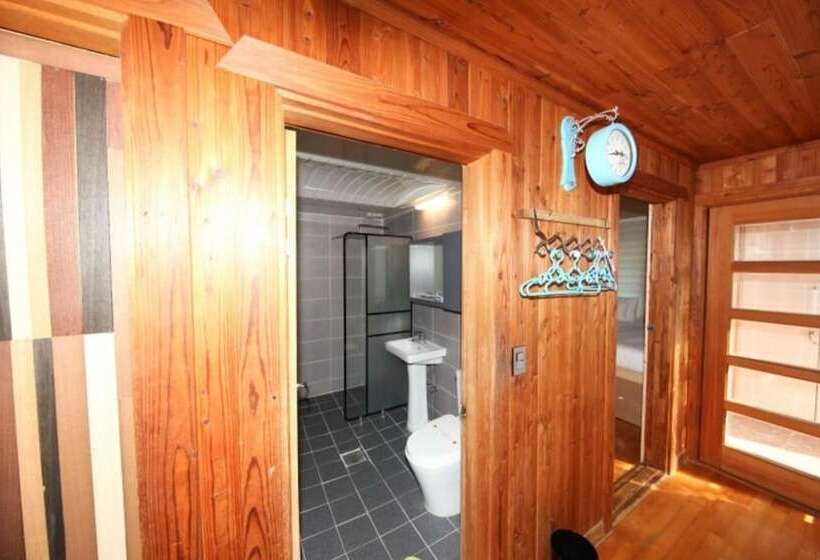 Seokmodo Park Jung Ah Pension