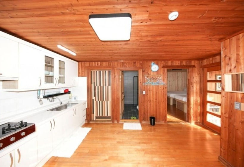 Seokmodo Park Jung Ah Pension