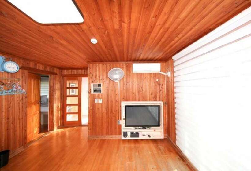 Seokmodo Park Jung Ah Pension