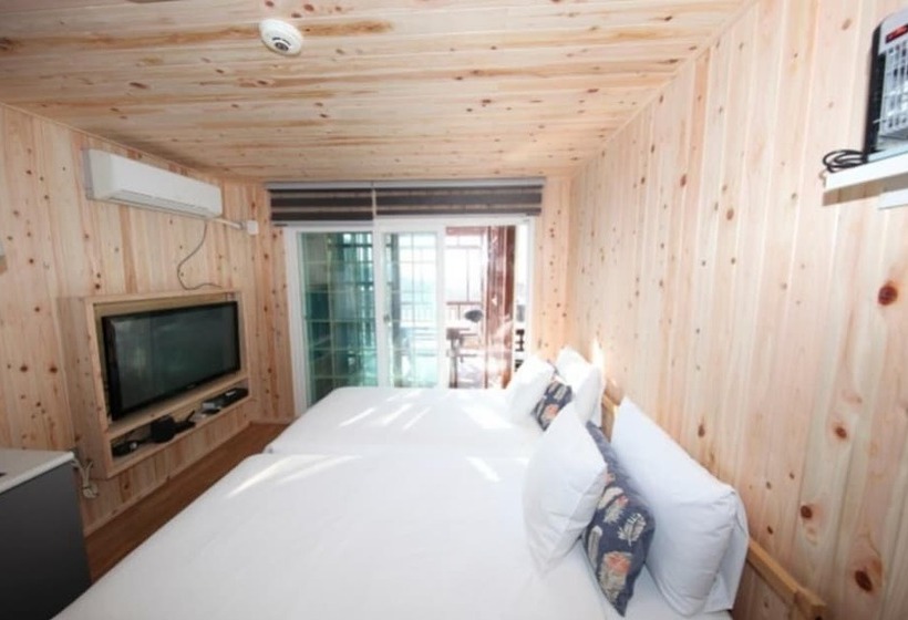 Seokmodo Park Jung Ah Pension