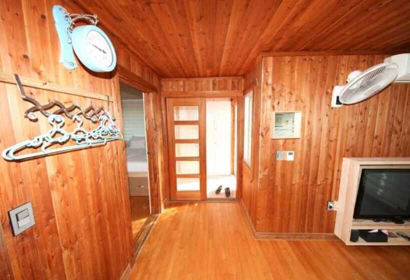 Seokmodo Park Jung Ah Pension