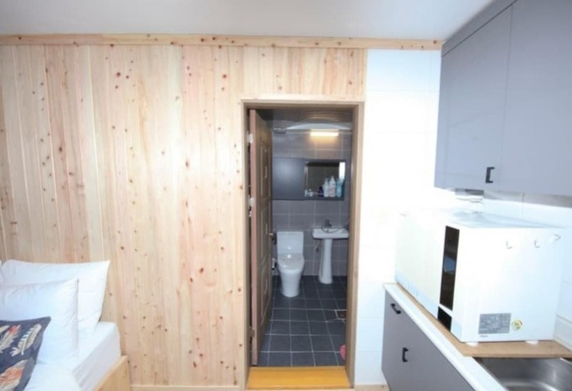 Seokmodo Park Jung Ah Pension