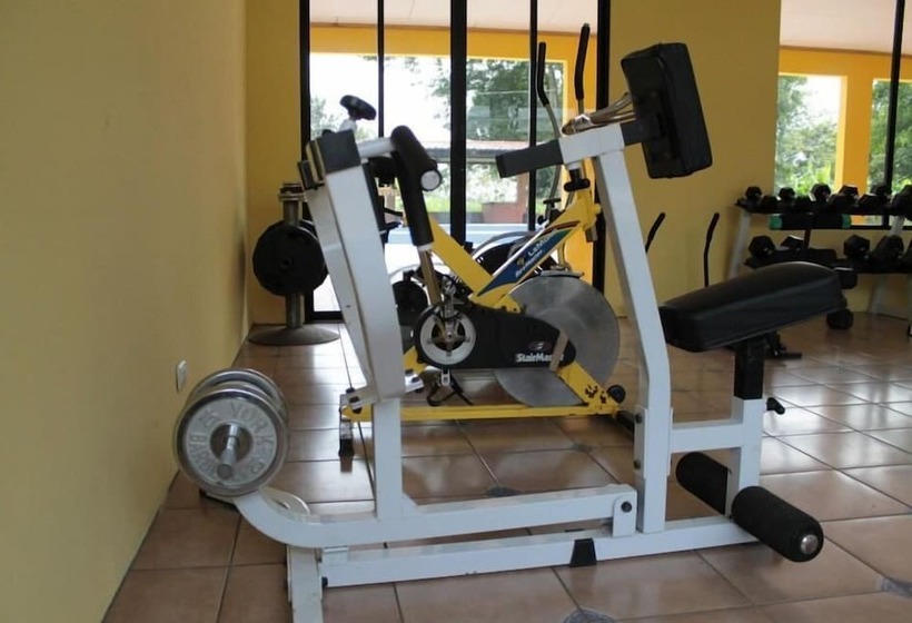 فندق Hospedaje Altamira