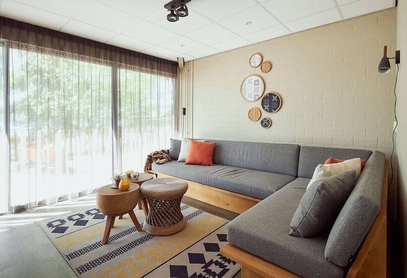 Lake Resort Beekse Bergen