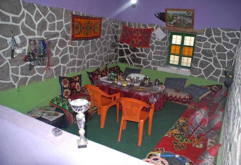 پانسیون Gîte Grimpeur Taghia   Adults Only