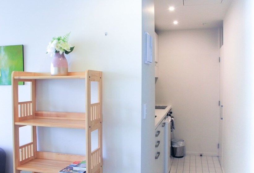 Quadrant 2 Bdr With Seaview & Parking