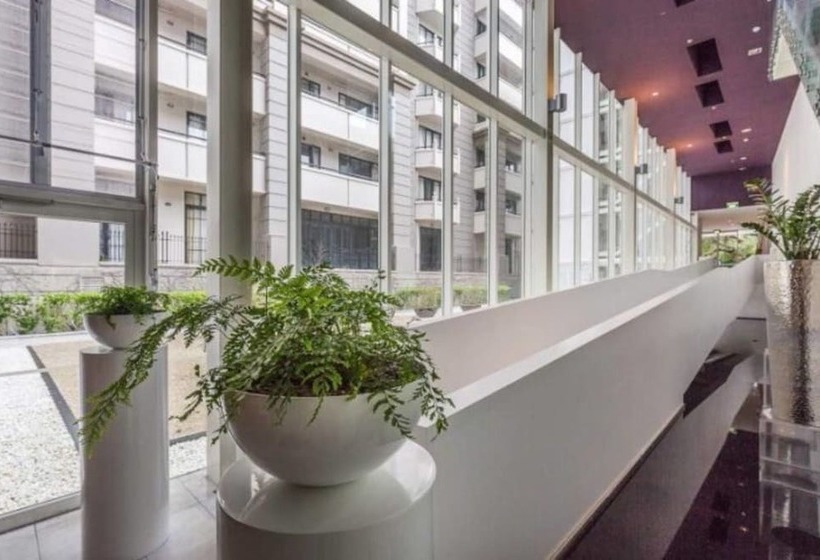 Quadrant 2 Bdr With Seaview & Parking