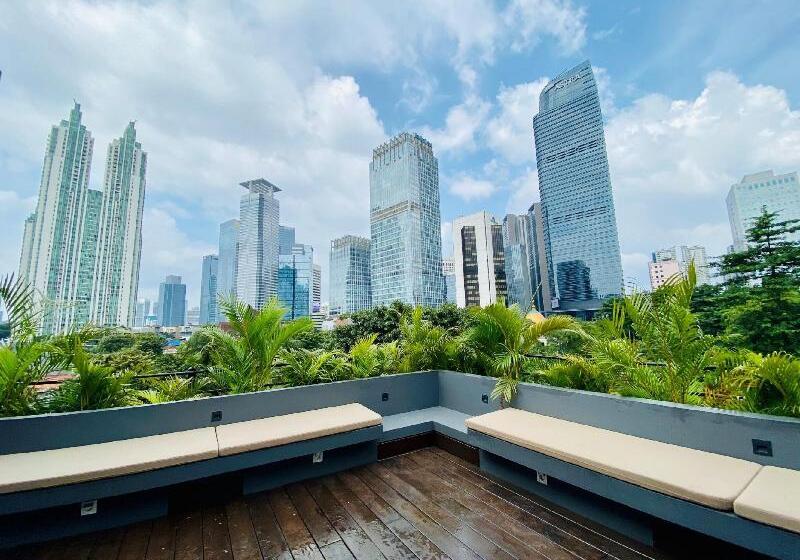 ホテル La Boheme, Rooms And Coffee