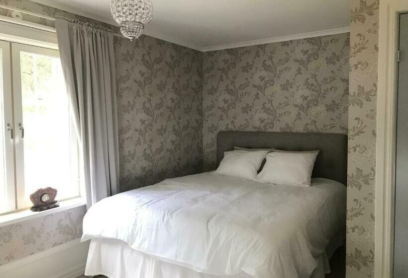 مبيت وإفطار Villa Fryksta