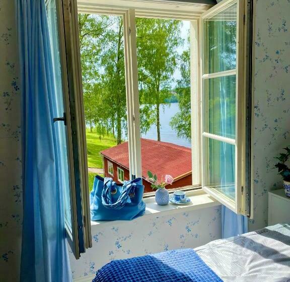 مبيت وإفطار Villa Fryksta