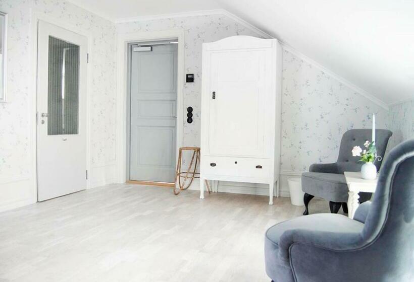 مبيت وإفطار Villa Fryksta