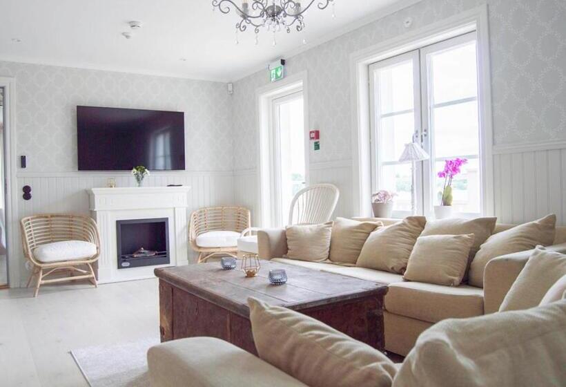 مبيت وإفطار Villa Fryksta