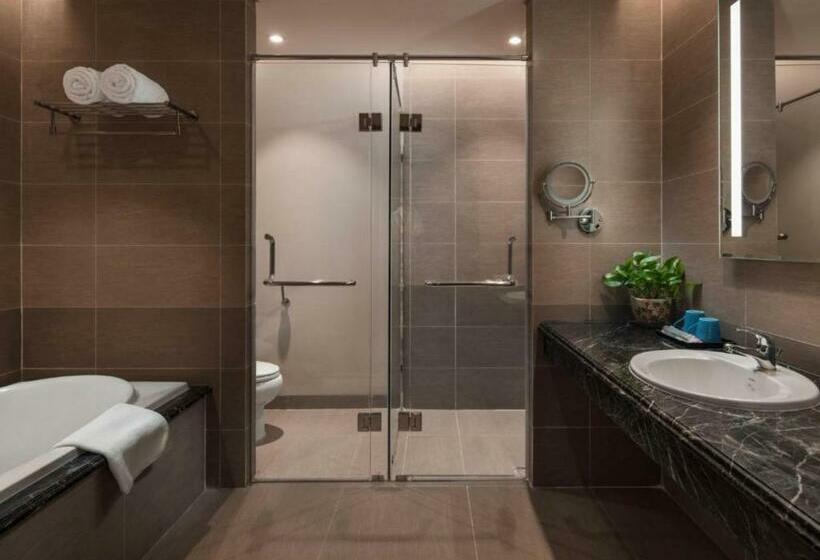 هتل Luxury Apartment In Sheraton Building With Ocean View