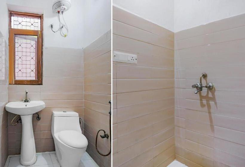 בית מלון כפרי Oyo 75152 Hello Stay